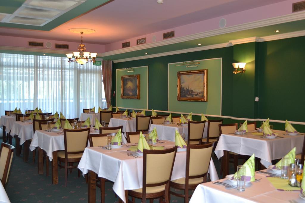 Hotel Kormoran Samorin